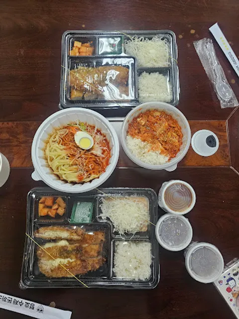 맹호수제돈까스