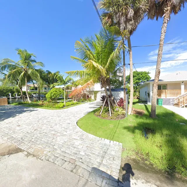 Naples Tropical Hideaway