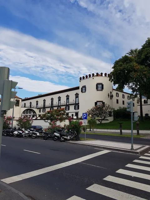 Downtown Funchal Apartments by Travel to Madeira