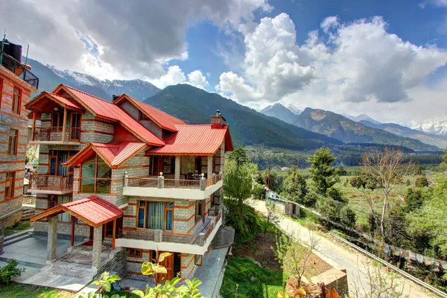 Conifer Home Villas & Cottages | 3,4 & 5 BHK Villa | Luxury Villa in manali Stays