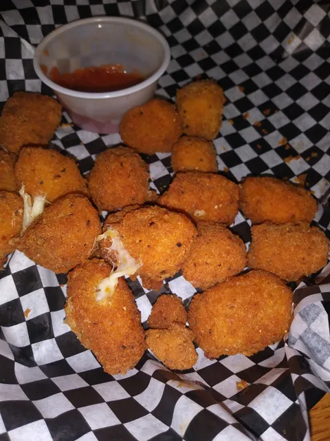 McGillicuddy's Bar & Grill