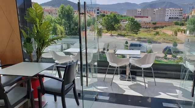 Le Rocher d'Atlas BW-HK