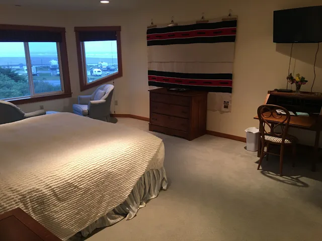 Beach Avenue Bed & Breakfast