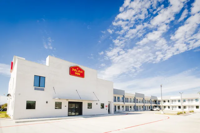 Palace Inn Baytown @ Harrison st