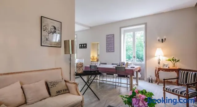 Maison de charme 1930 proche Lyon