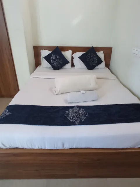 OYO 38420 Kanthraju Lodge & Restaurant