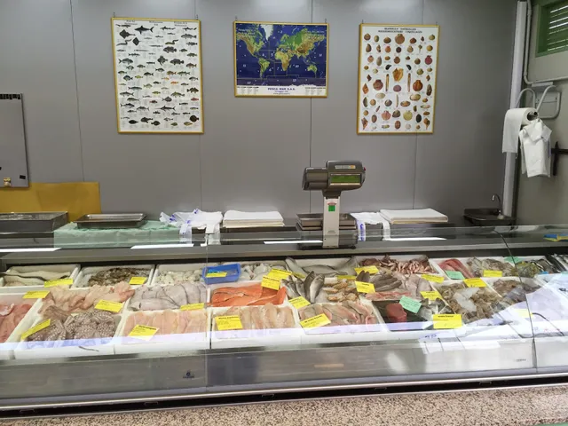 Pescheria con cucina