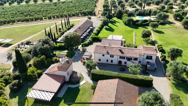 BioAgriturismo CORTE DEGLI ULIVI - Maremma Toscana