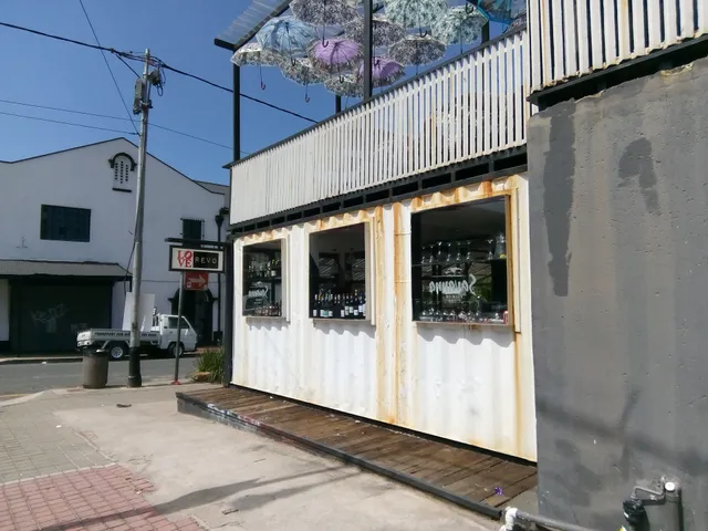 Shakers Cocktail Bar