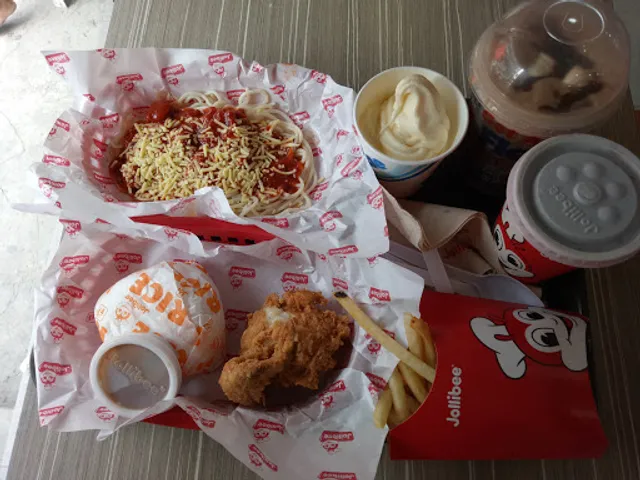 Jollibee Medina Bldg San Andres