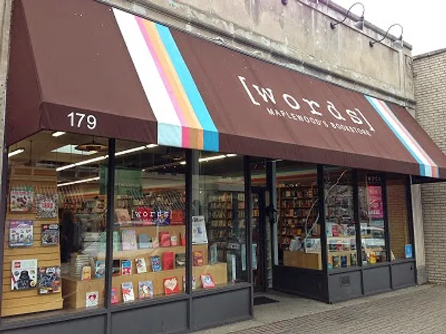 [words] Bookstore