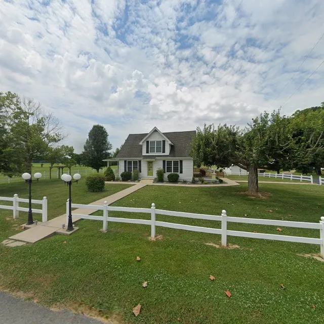 Hill & Valley Farms Bed & Breakfast