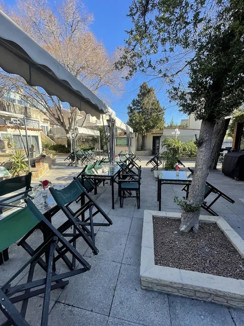 Hôtel restaurant les cigalons