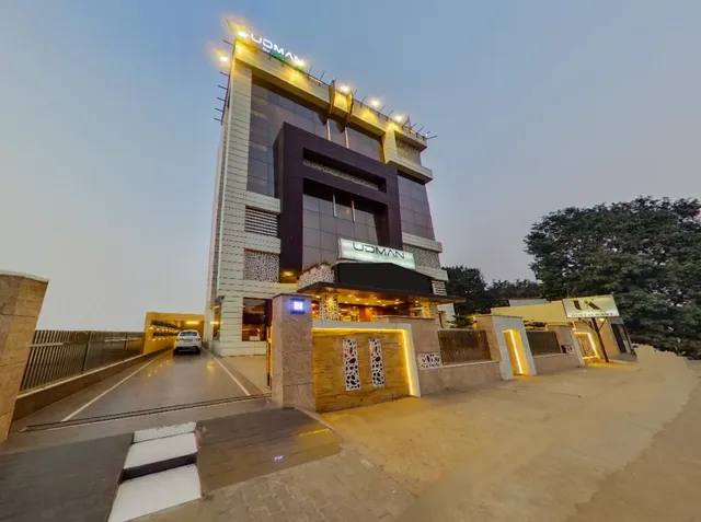 Udman Haridwar by Ferns N Petals