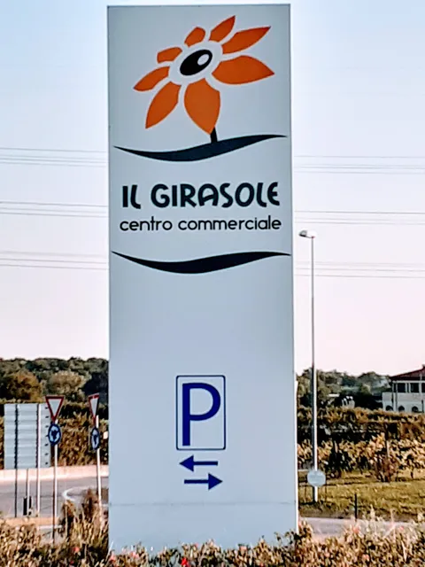 Centro commerciale Il Girasole