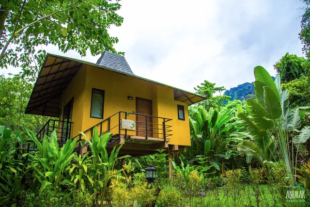 Anurak Community Lodge