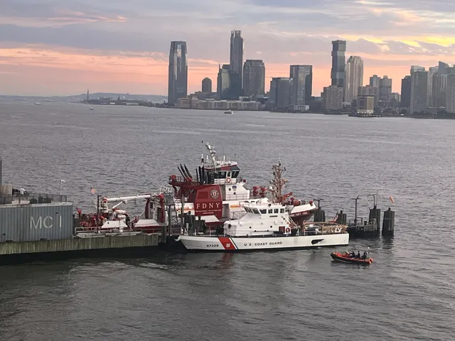 FDNY Marine 1