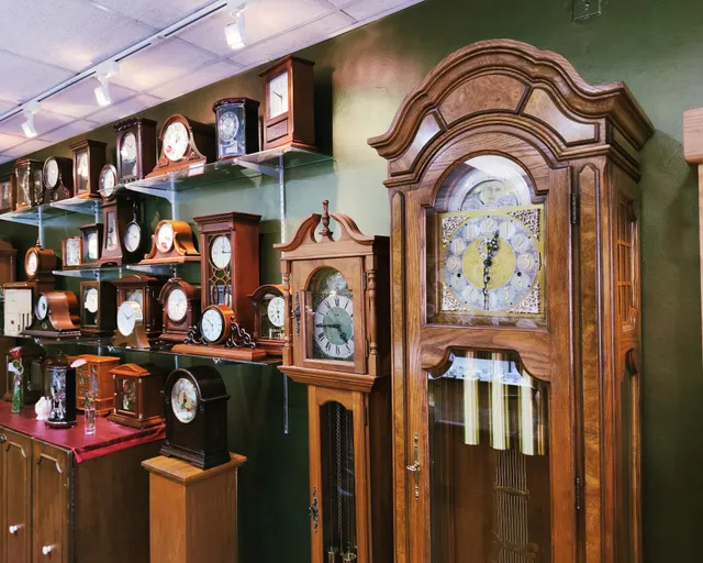 Michael's Fine Clocks & Jewelry