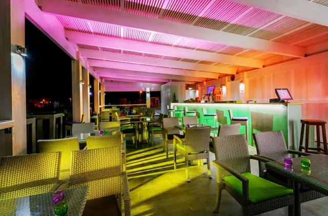 Vela Beach & Bar