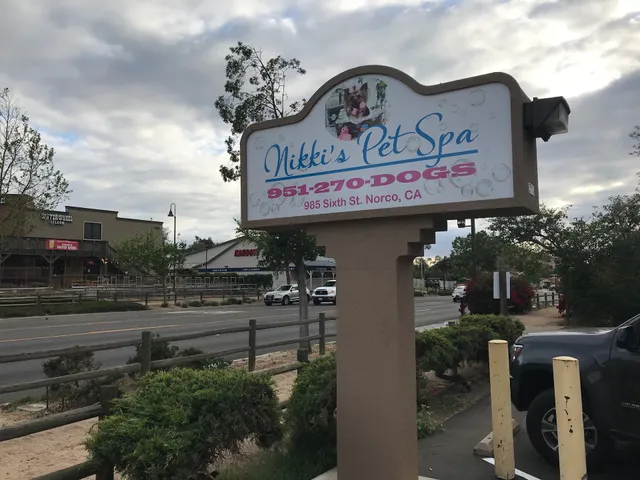 Nikkis Pet Spa