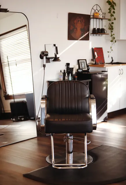 Moondog Head Spa & Haunt