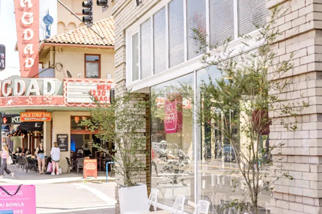 Moberi - Acai Bowls & Smoothies