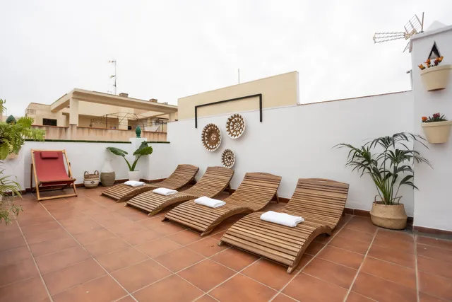 Naim Guest House Nerja