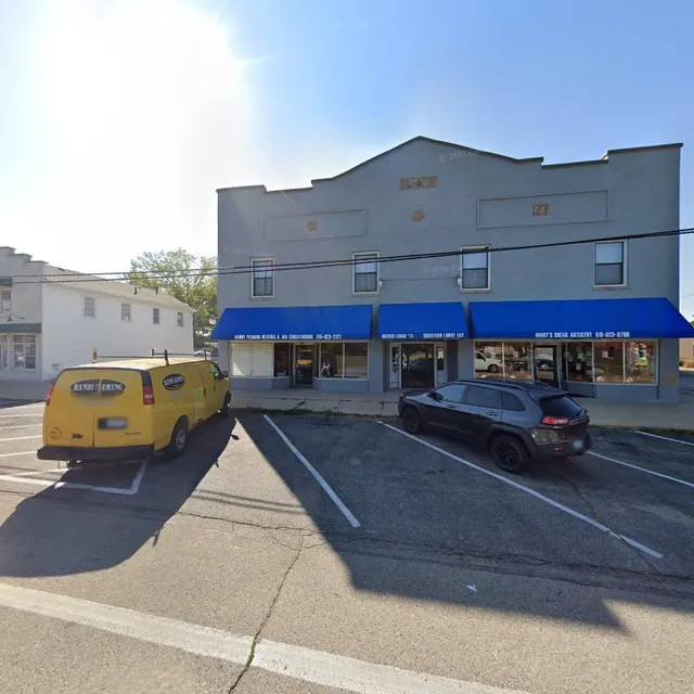 Gold & Glow Lab By Taliyah