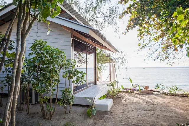 Haad chao phao resort