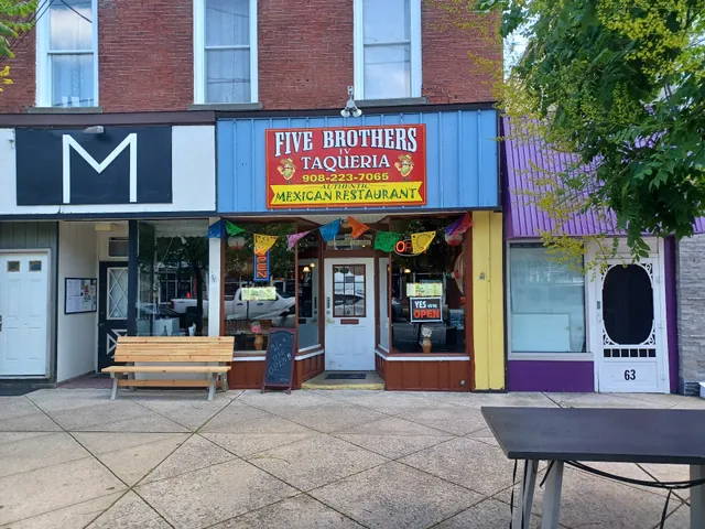 5 Brothers Taqueria (Washington)