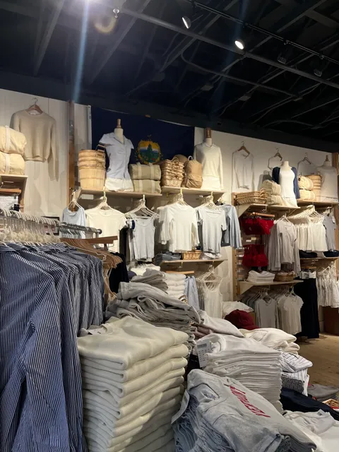 Brandy Melville - Burlington