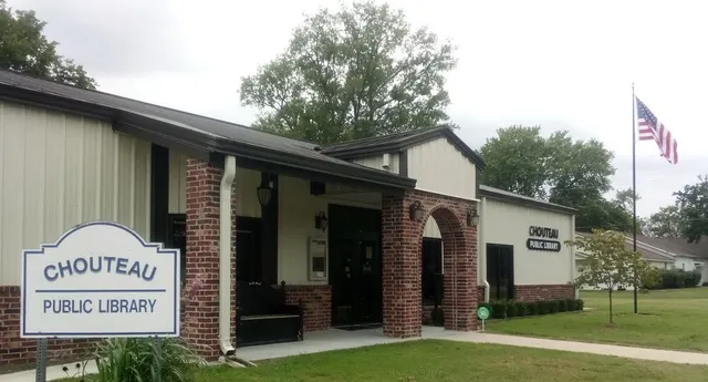 Chouteau Library