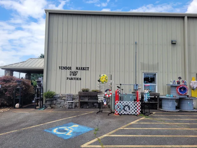 Sweet Magnolias Vendor Market