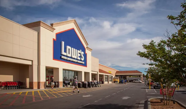 Las Palmas Marketplace