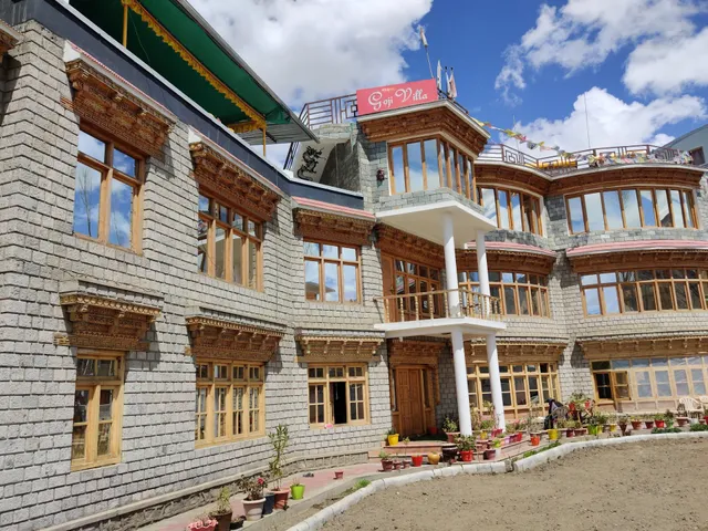 Goji Villa Leh