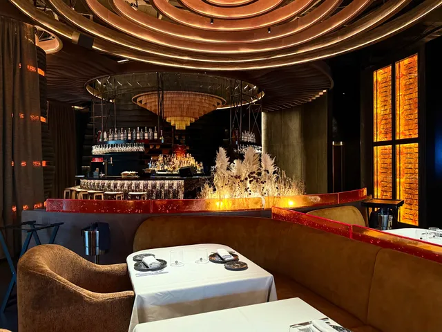 Leña Barcelona. Las brasas x Dani García