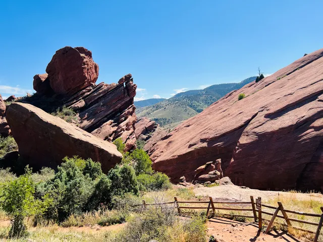 Red Rocks Amphitheater. Road in front of trading post