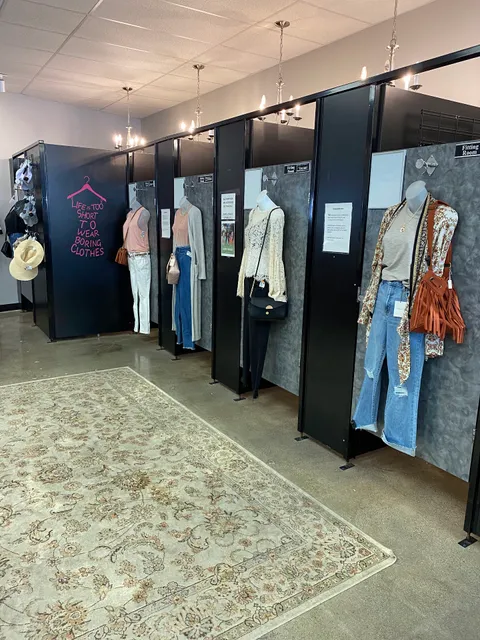 Clothes Mentor Ft Wayne, IN