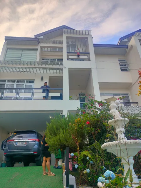 Brentwood Village M. Roxas