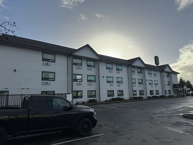 Spark by Hilton Springfield Eugene