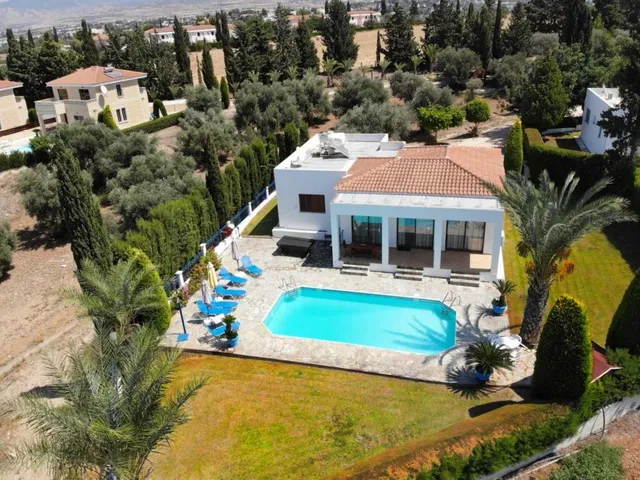 Chriseleni Holiday Villas