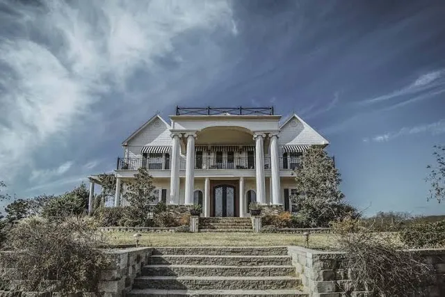 Tara Vineyard & Winery