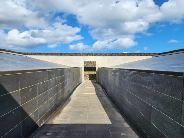 Yumin Art Nouveau Collection