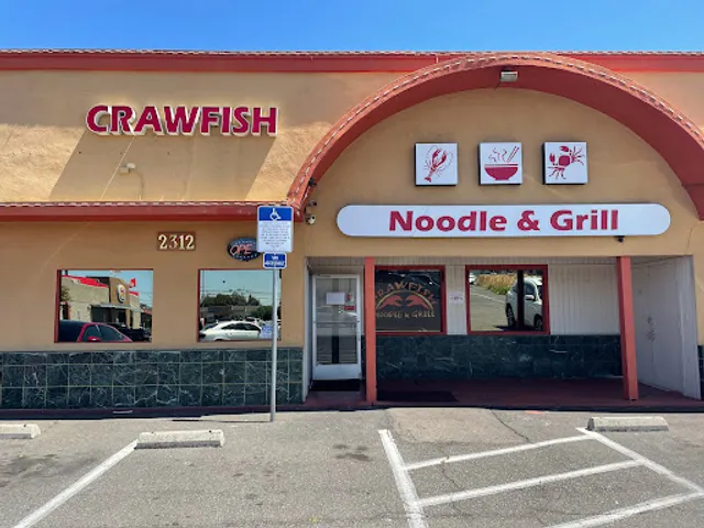 Crawfish Noodle & Grill