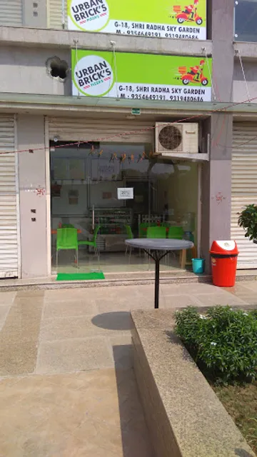 Urban Bricks Pizza's