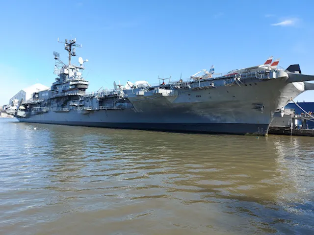 USS Intrepid (CV 11)