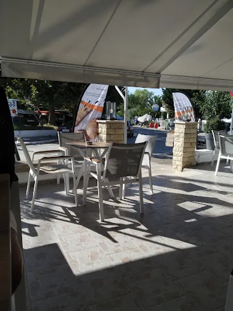 Me Gusta Cafe Fresh & Refresh