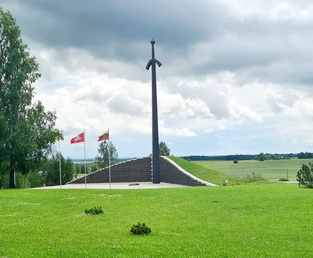 Kryžkalnis partisan memorial