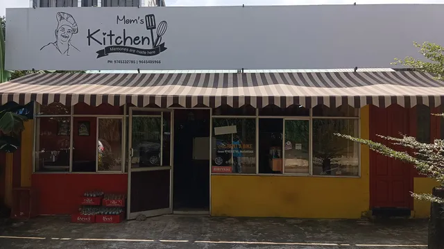 Mom's Kitchen Bolghatty