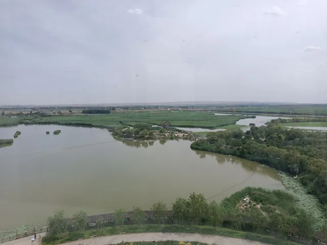 Yinchuan Mingcui Lake Country Marsh Park